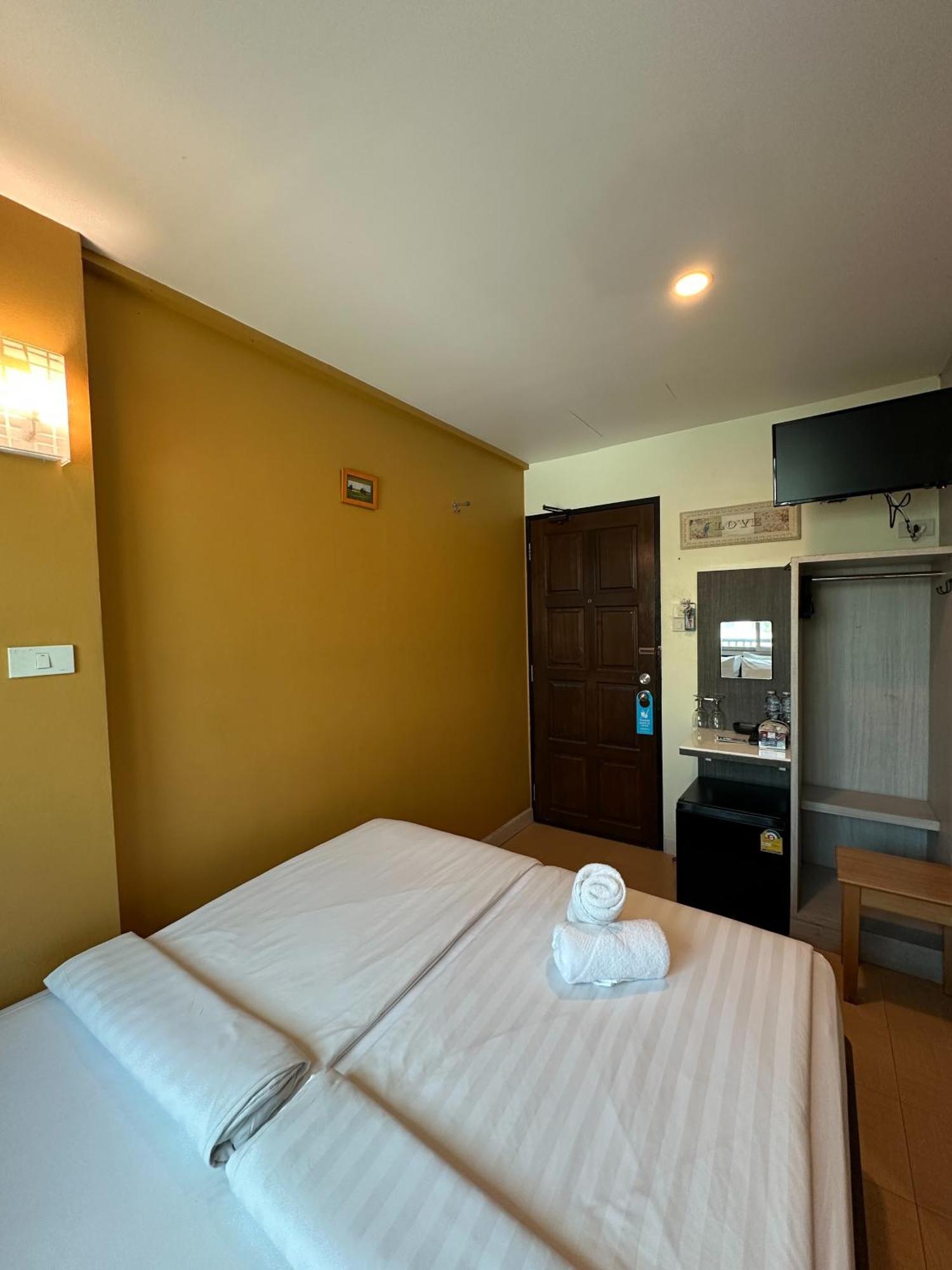 Hotel Bbhouse Phra Athit Bangkok Exterior foto